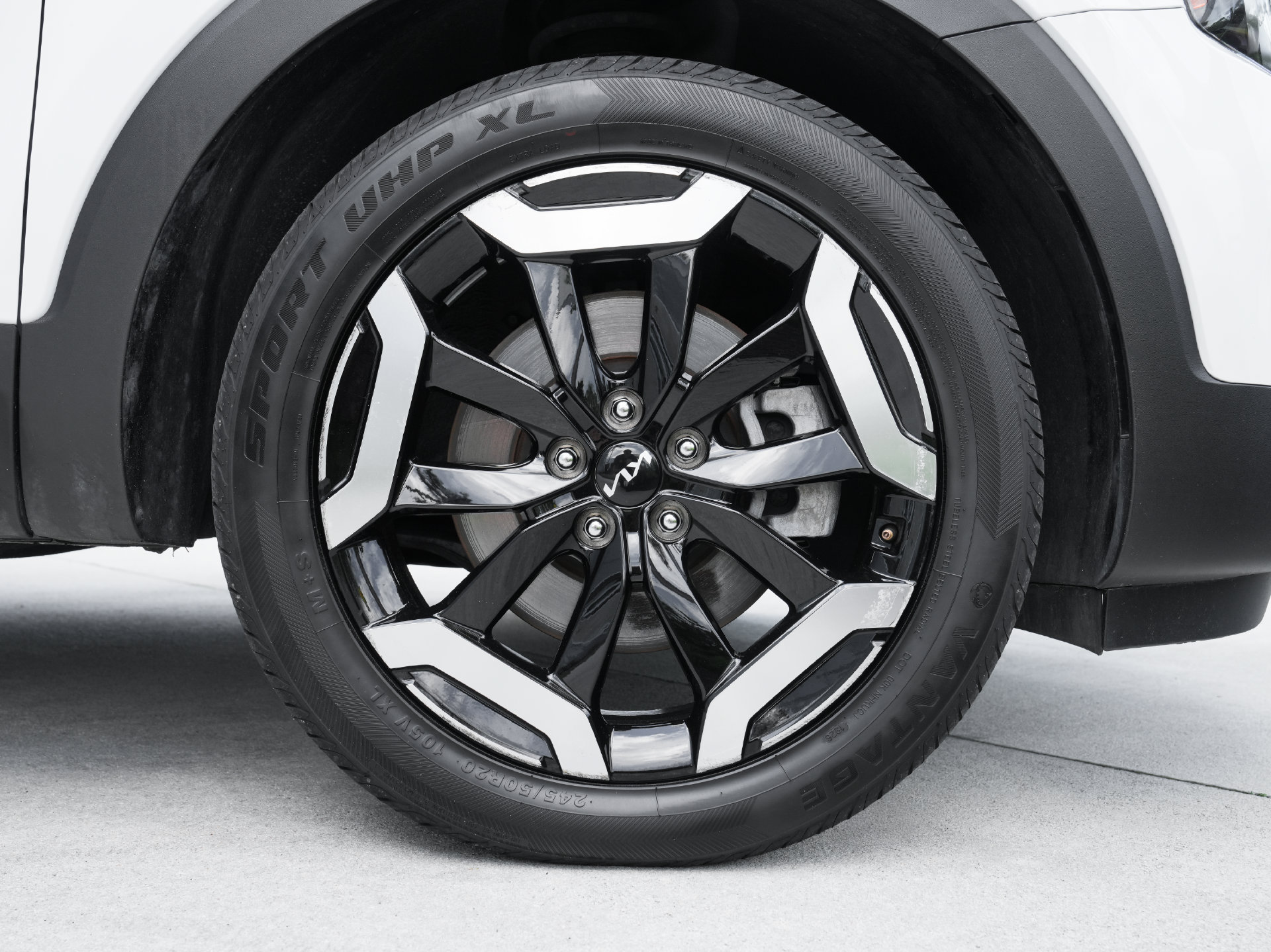 Used 2025 Kia Telluride S FWD image 31