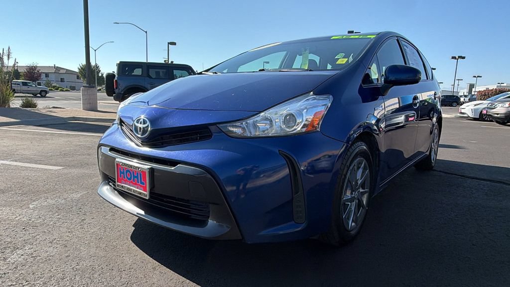 Used 2017 Toyota Prius V Two w/ Carpet Mat Package FWD image 7