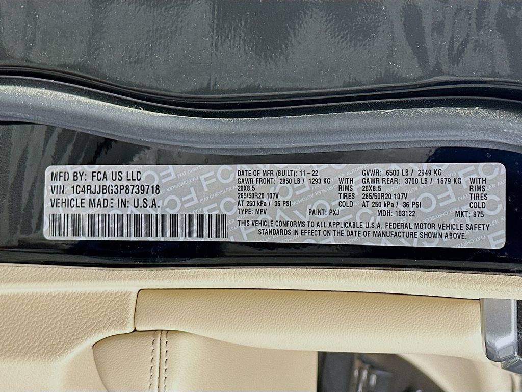 Used 2023 Jeep Grand Cherokee L Limited w/ Luxury Tech Group II image 27