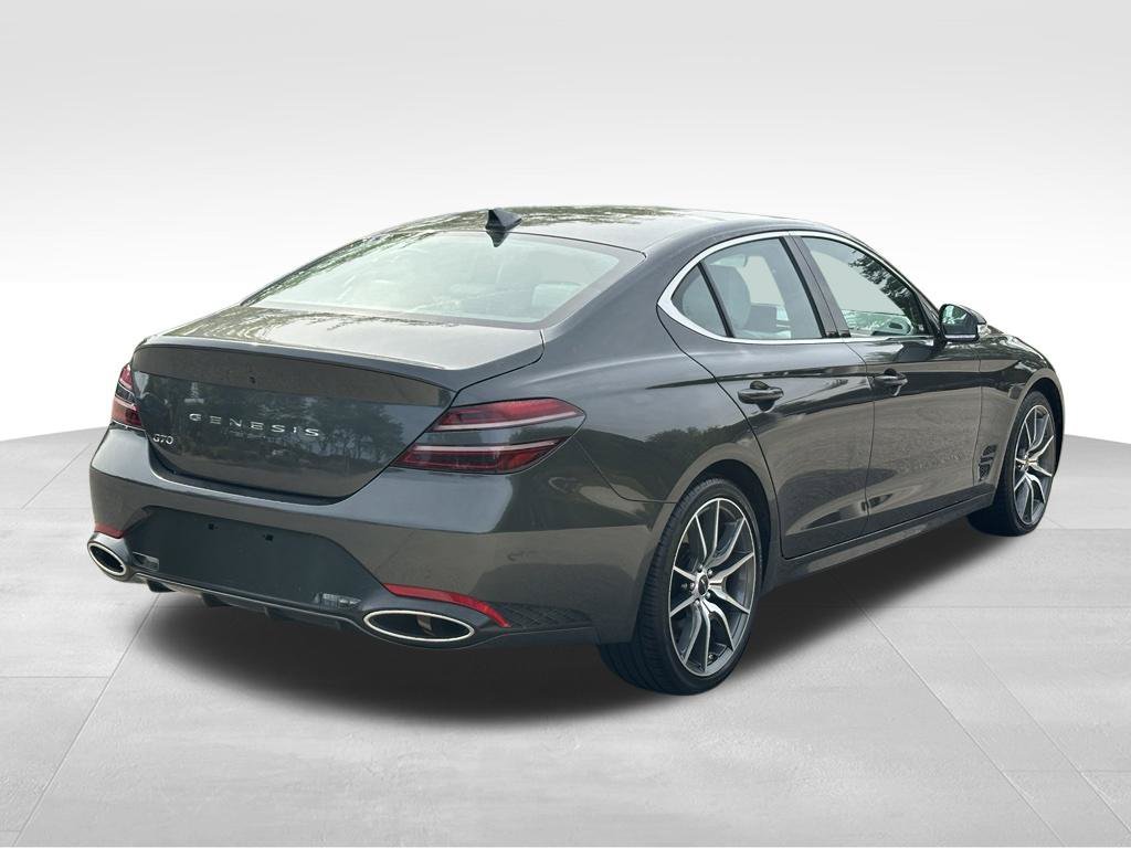 Used 2025 Genesis G70 2.5T RWD image 8