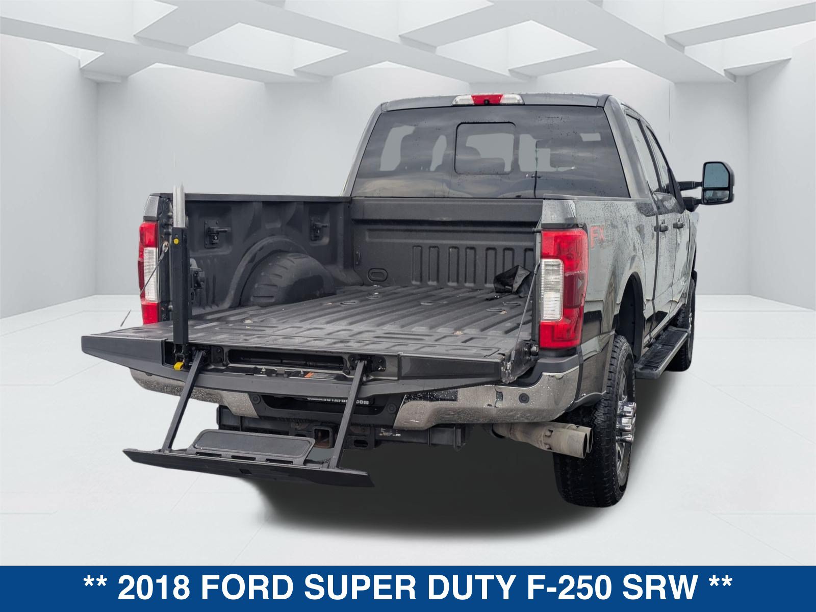 Used 2018 Ford F250 Lariat w/ Lariat Ultimate Package AWD/4WD image 14