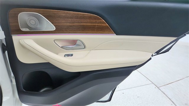 Used 2025 Mercedes-Benz GLE 350 4MATIC w/ AMG Line Exterior image 27