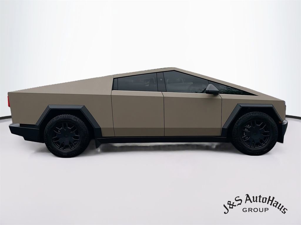 Used 2024 Tesla Cybertruck AWD Crew Cab image 8