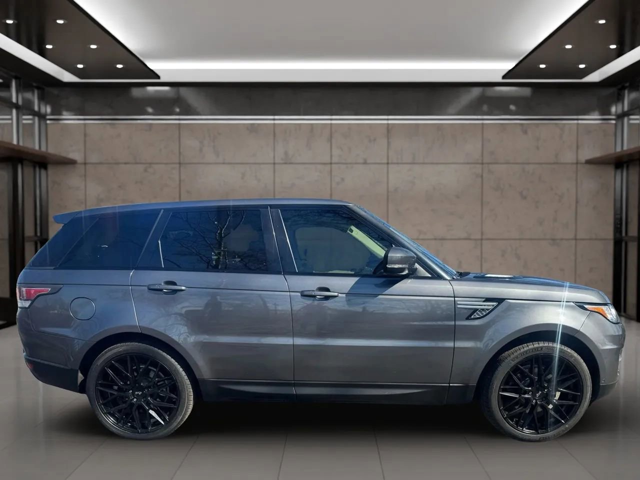 Used 2017 Land Rover Range Rover Sport HSE image 6