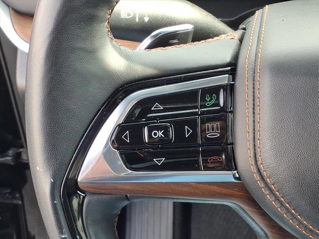 Used 2023 Jeep Grand Cherokee Summit w/ Advanced Protech Group IV image 30