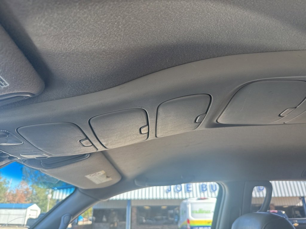 Used 2004 Toyota Sequoia SR5 image 31