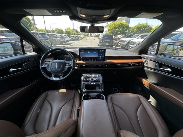 Certified 2023 Lincoln Nautilus Reserve w/ Equipment Group 201A AWD/4WD image 3