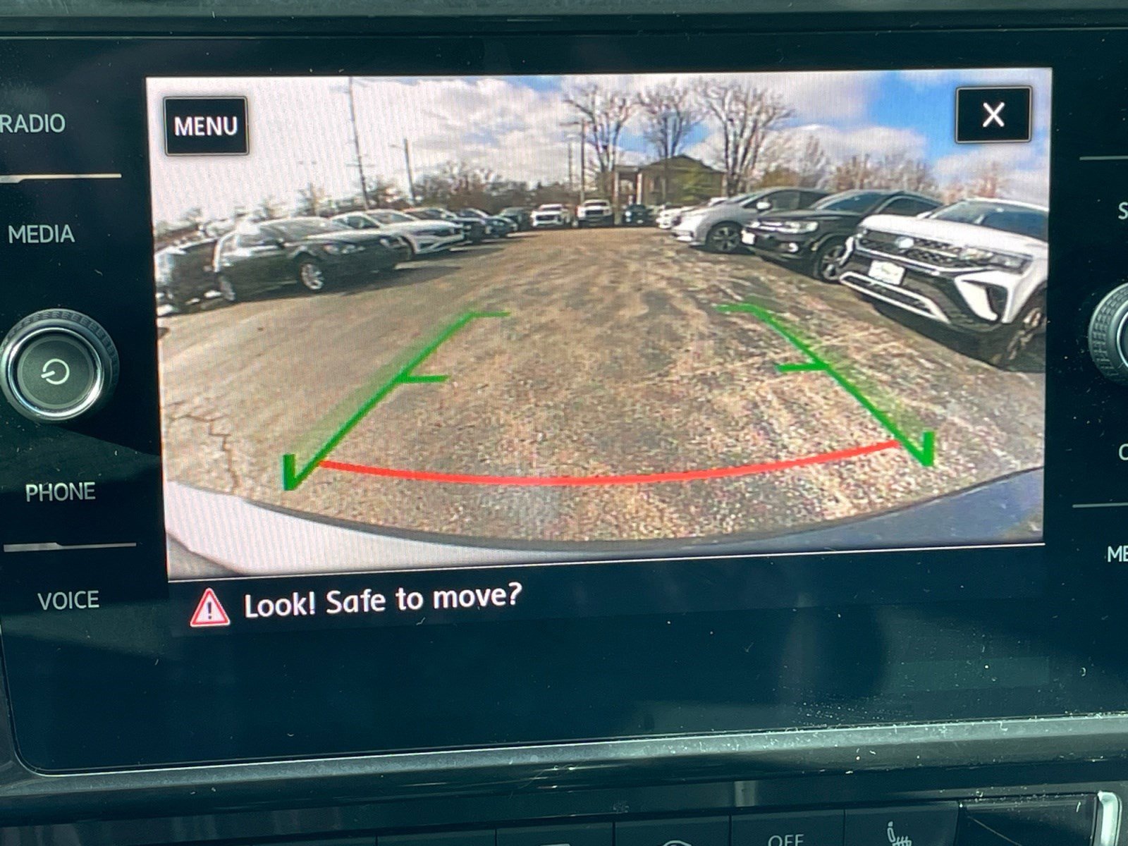 Used 2019 Volkswagen Golf SE w/ Driver Assistance Package image 19