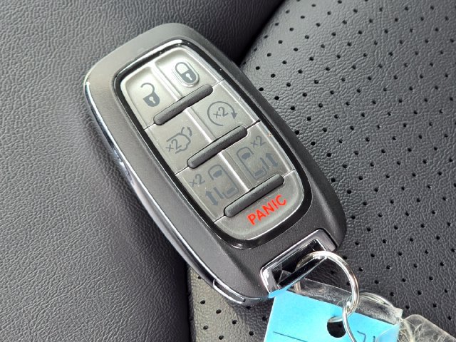 New 2027 Chrysler Pacifica LX FWD image 32
