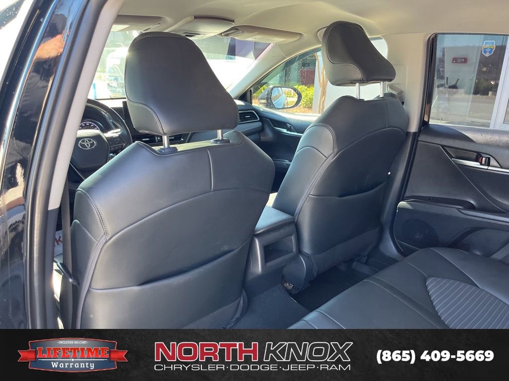 Used 2023 Toyota Camry SE image 14