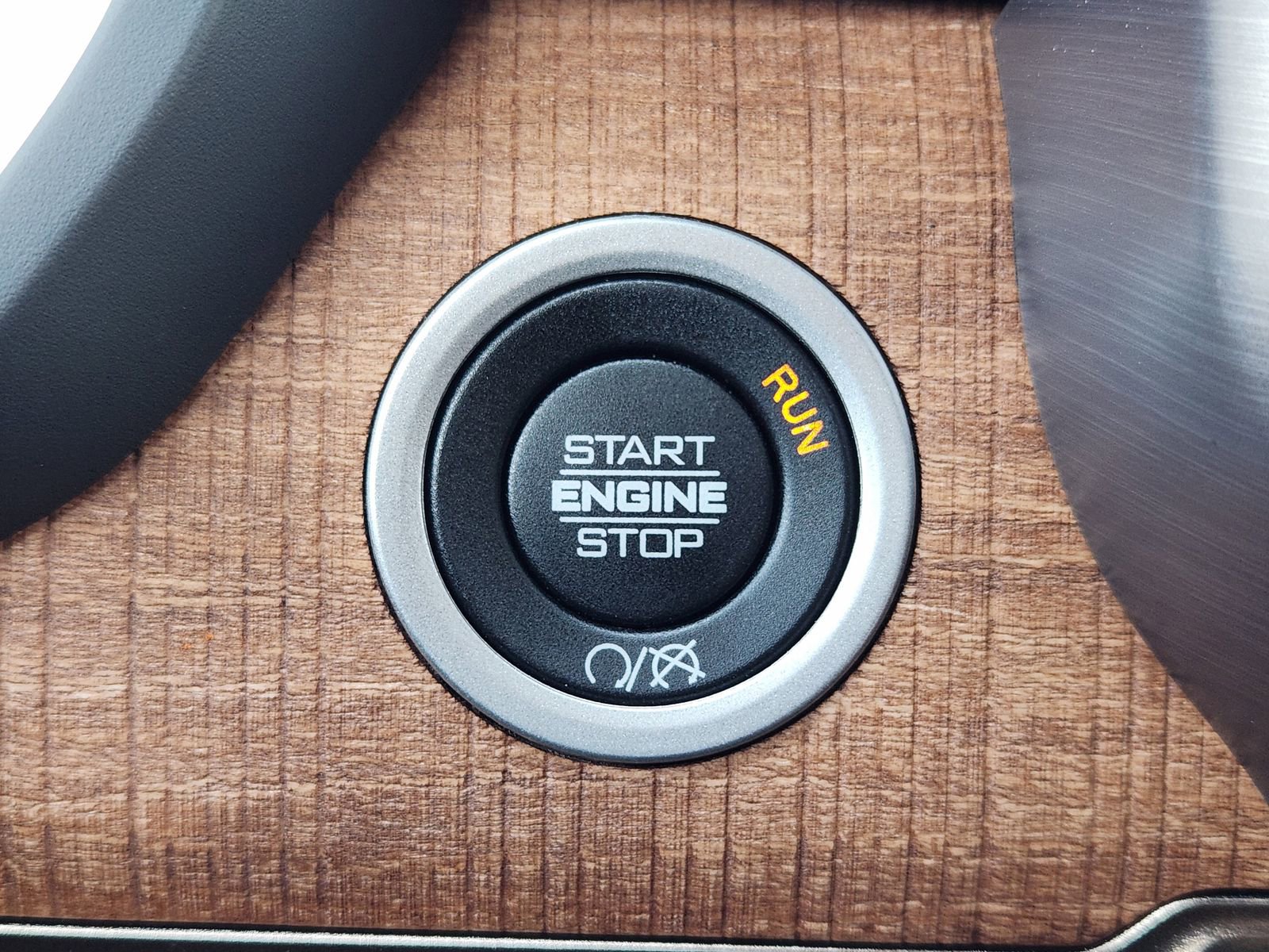 Used 2024 RAM 3500 Limited image 25