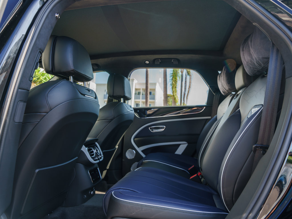 New 2027 Bentley Bentayga AWD/4WD image 19