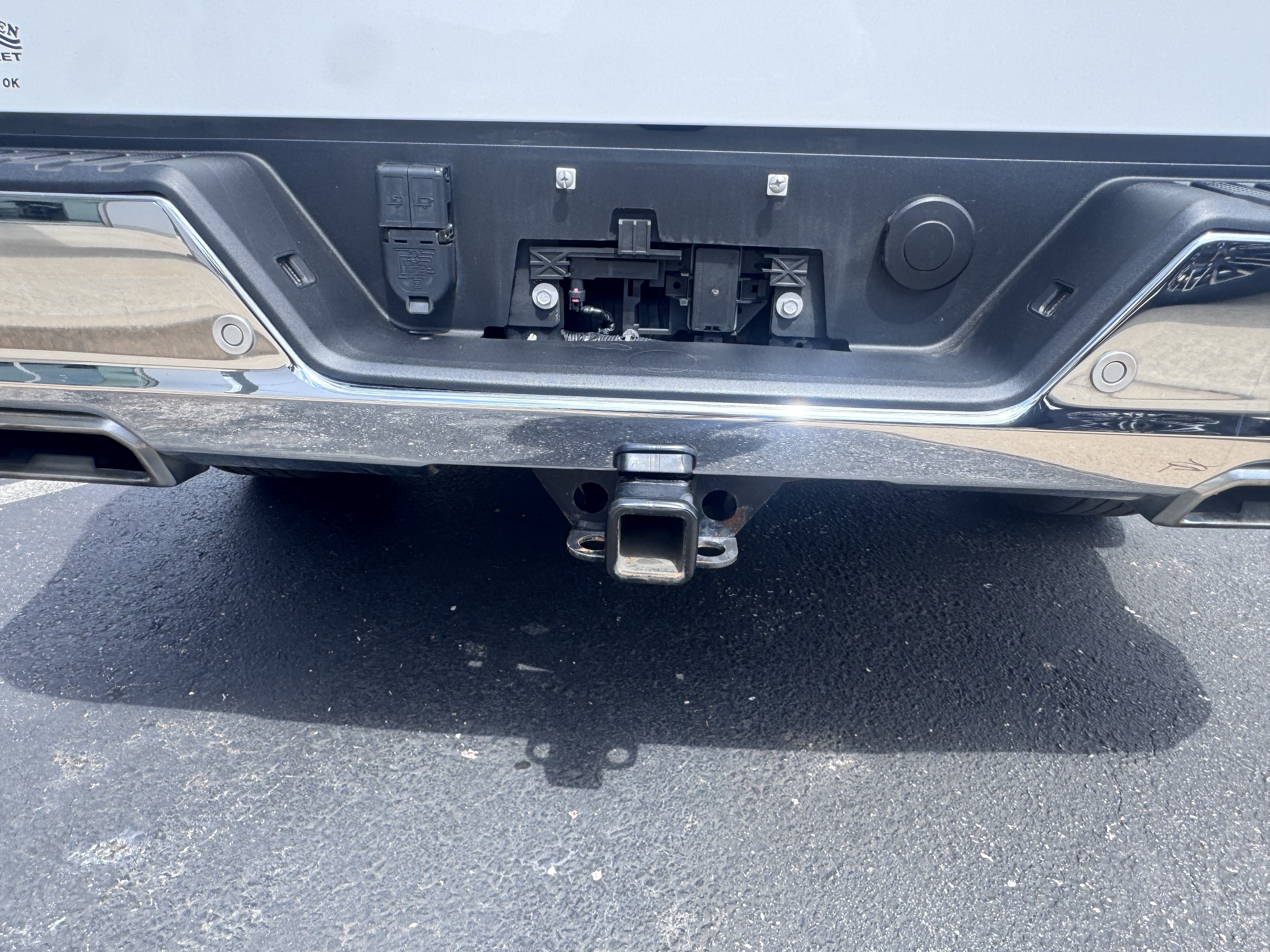 Used 2024 Chevrolet Silverado 1500 LTZ w/ LTZ Convenience Package II AWD/4WD image 9