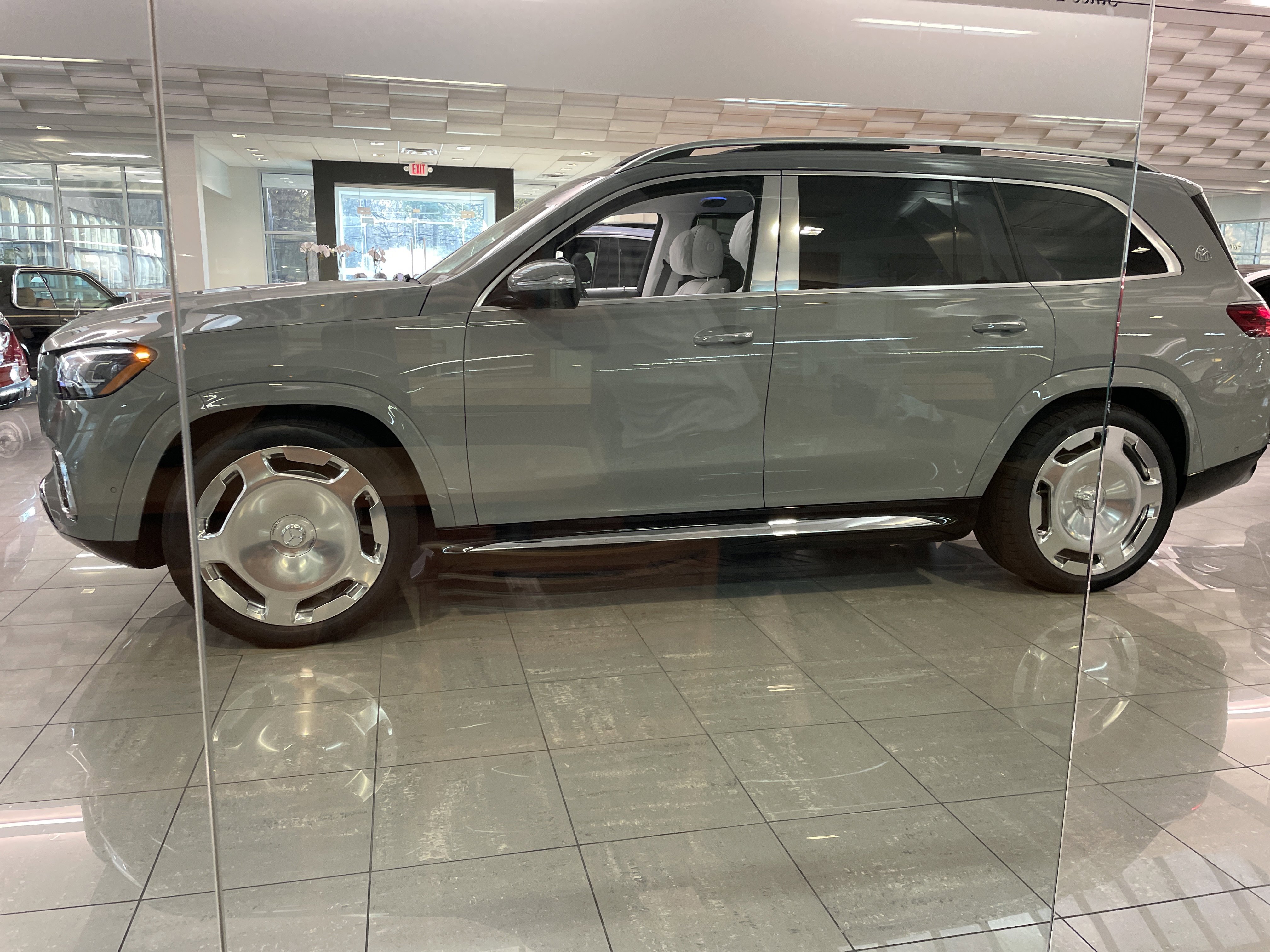 Certified 2025 Mercedes-Benz Maybach GLS 600 4MATIC image 13