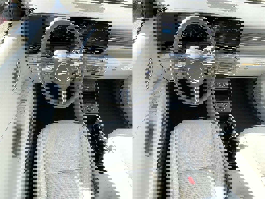 New 2026 Hyundai Kona SEL Premium image 11