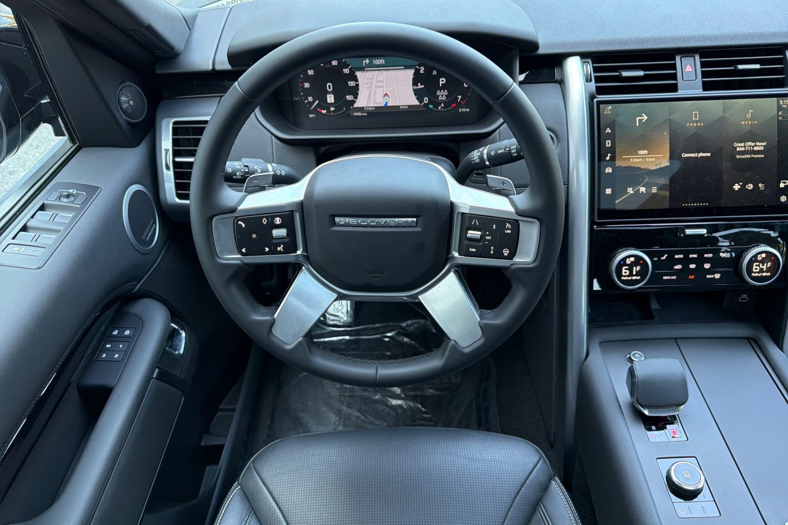 Certified 2025 Land Rover Discovery S AWD/4WD image 32