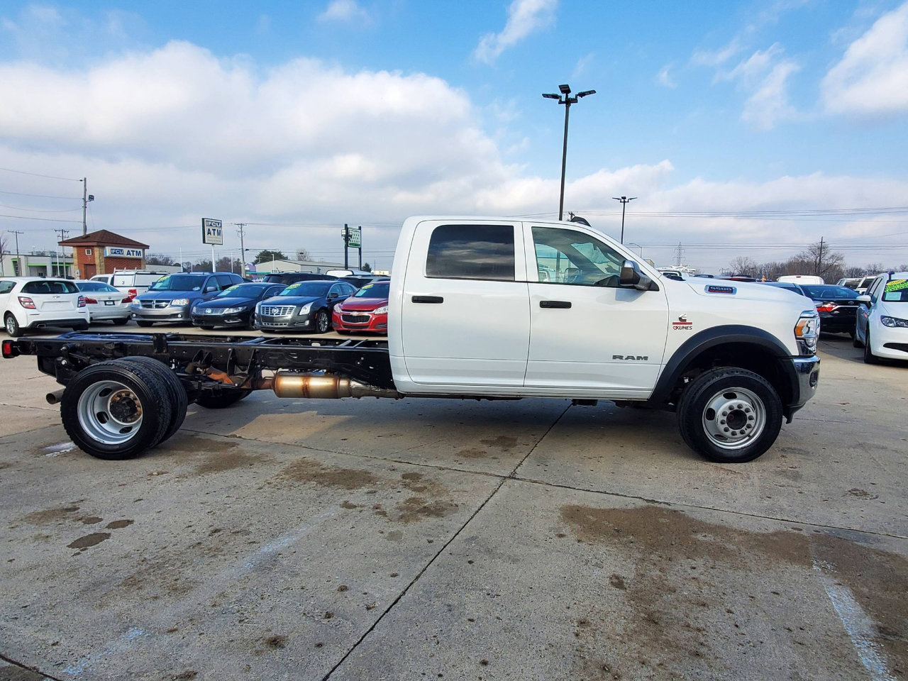 Used 2022 RAM 5500 Tradesman w/ Chrome Appearance Group image 4