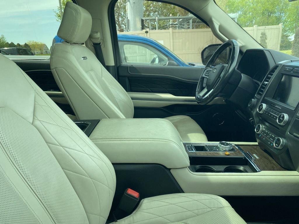 Used 2018 Ford Expedition Platinum RWD image 7