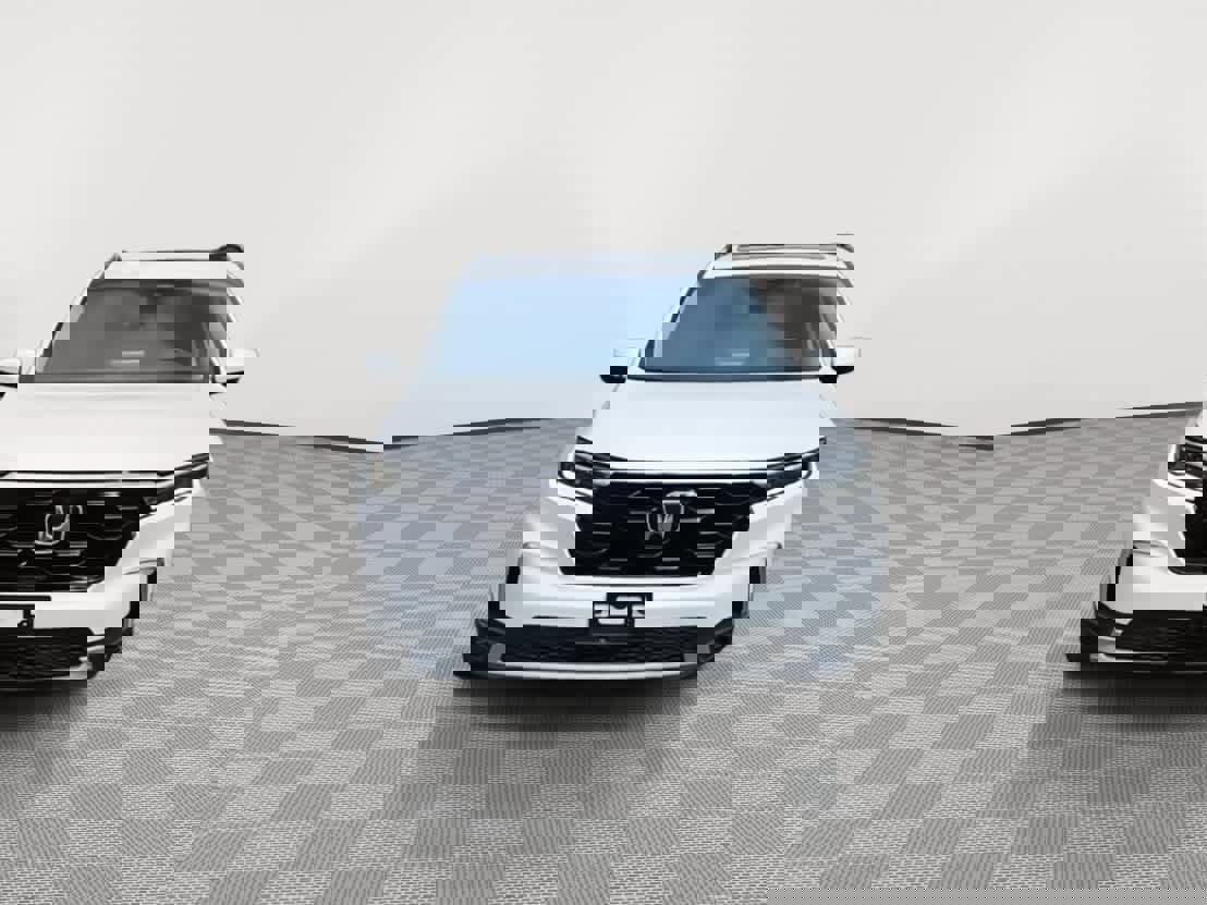 Used 2023 Honda Pilot Touring image 3