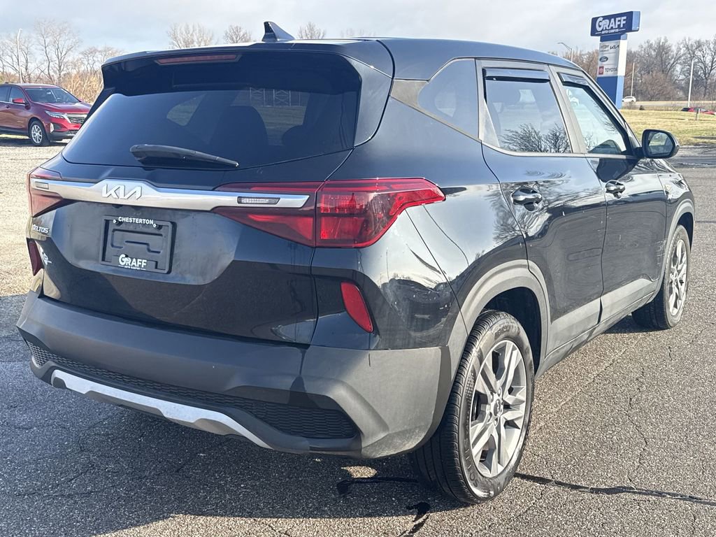 Used 2023 Kia Seltos LX image 8