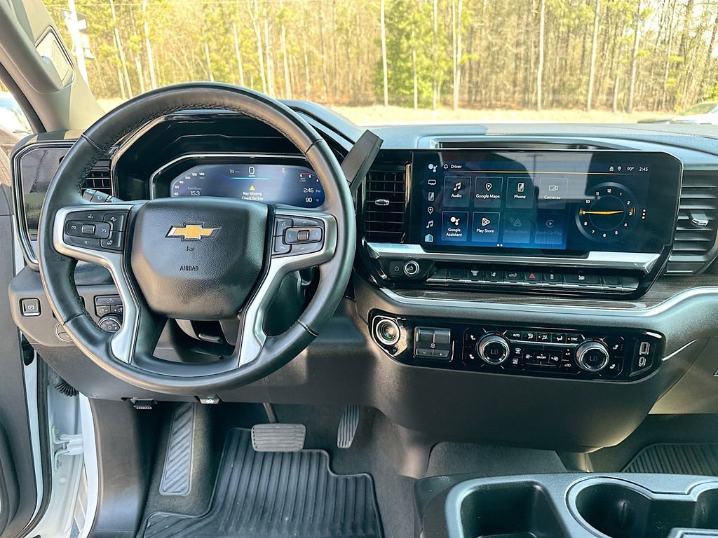 Used 2025 Chevrolet Silverado 2500 LT w/ Convenience Package image 19