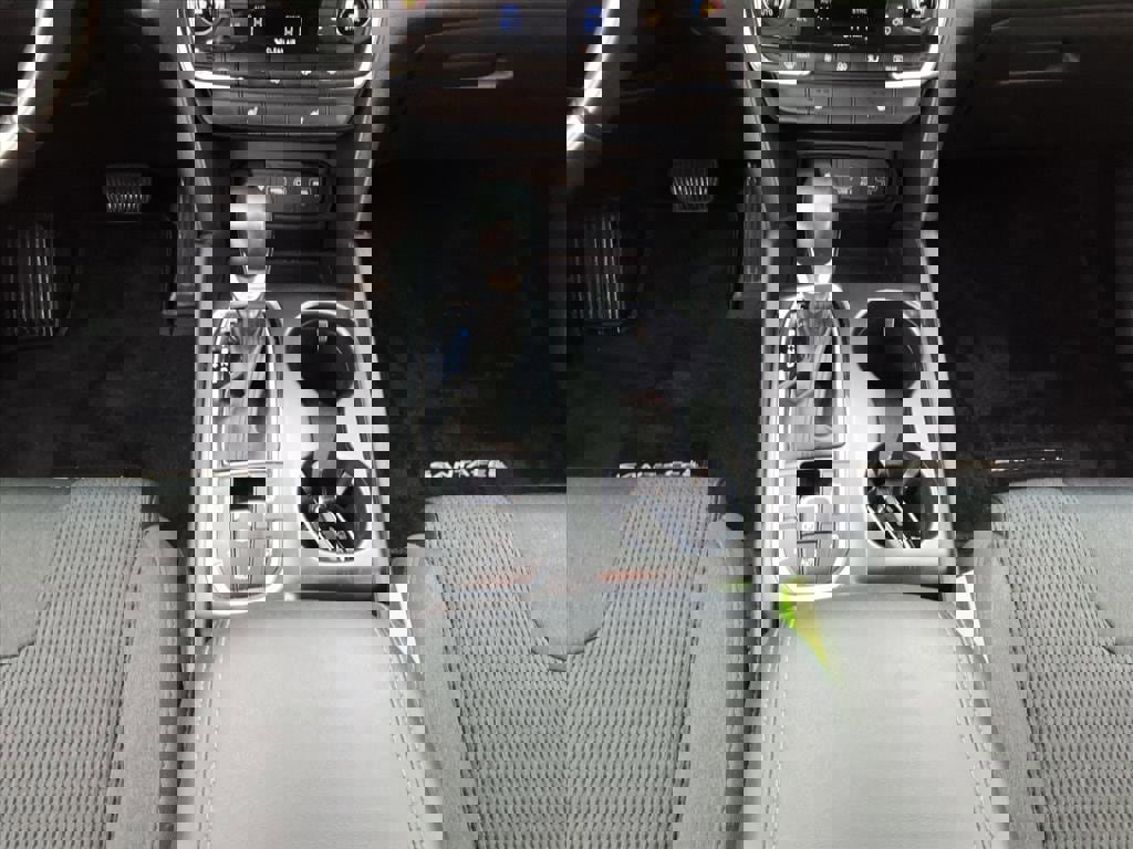 Used 2020 Hyundai Santa Fe SEL w/ Convenience Package image 13