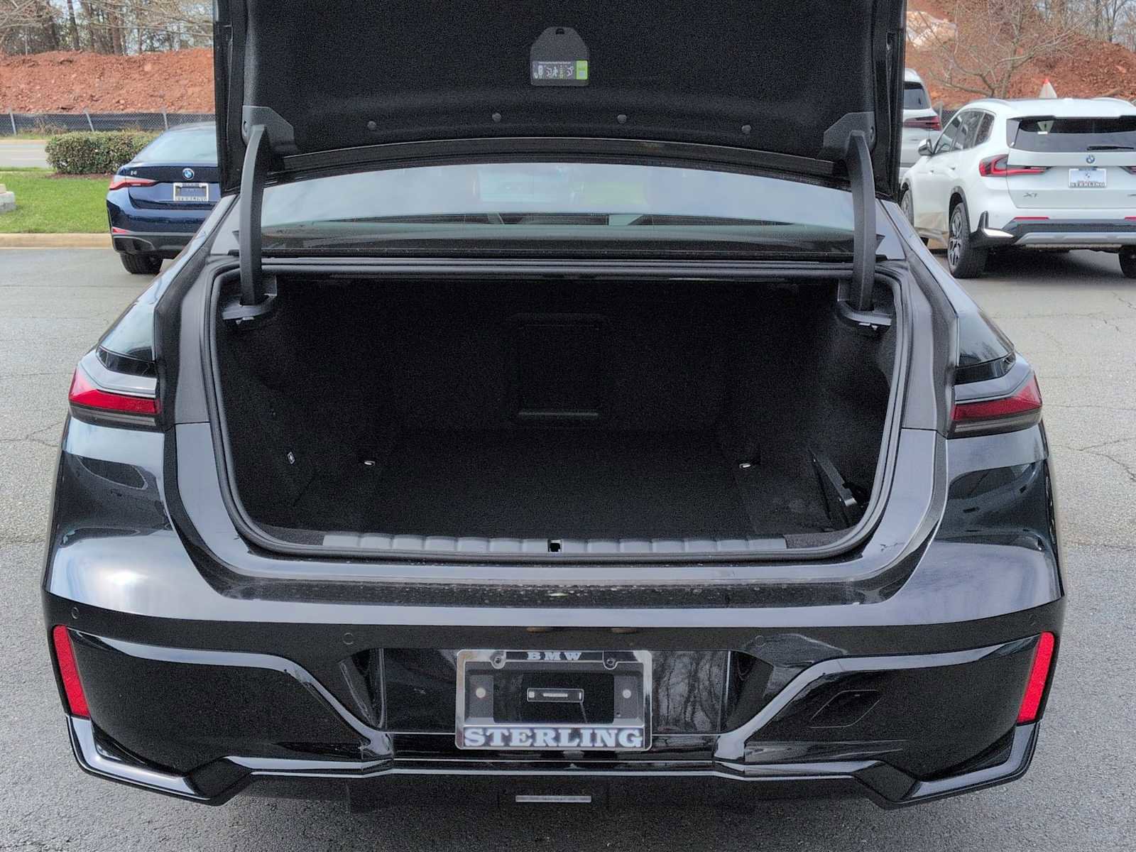 New 2026 BMW i7 xDrive60 w/ Executive Package image 36