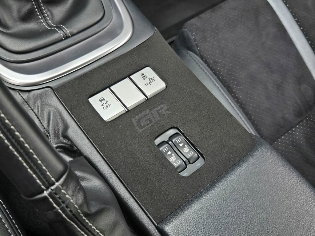 Used 2024 Toyota GR86 Premium image 15