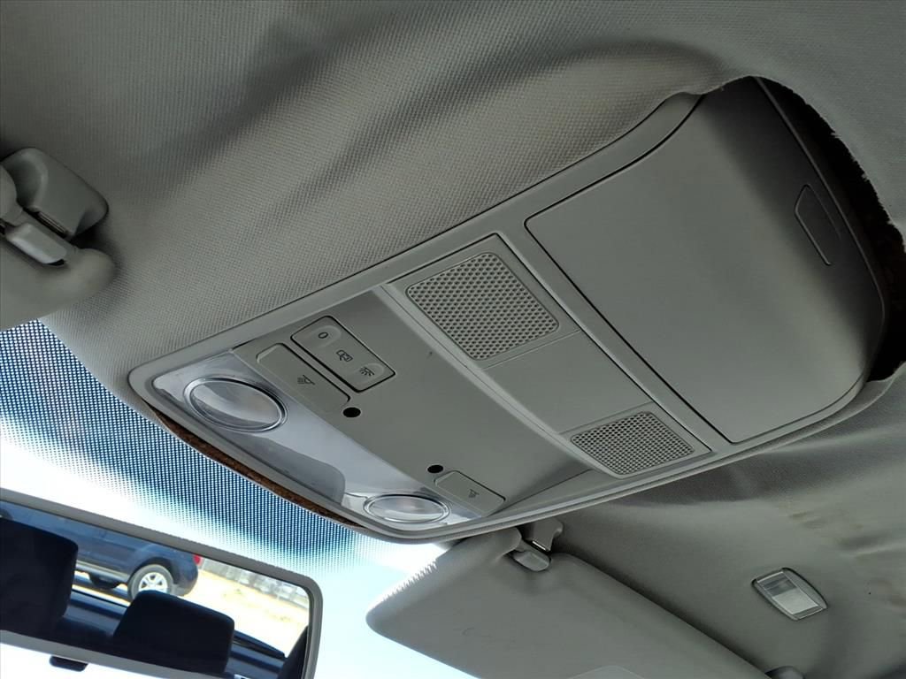 Used 2013 Volkswagen Golf 2-Door image 23