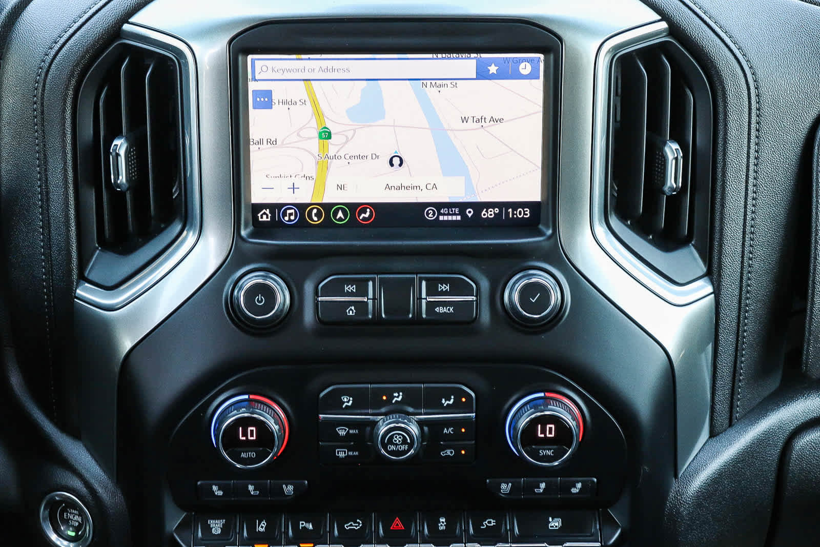 Used 2021 Chevrolet Silverado 2500 LTZ w/ LTZ Premium Package image 15