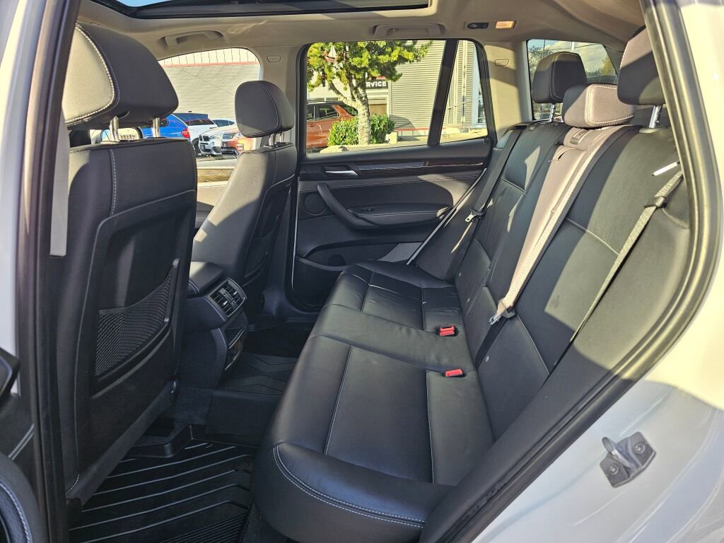 Used 2013 BMW X3 xDrive28i AWD/4WD image 17