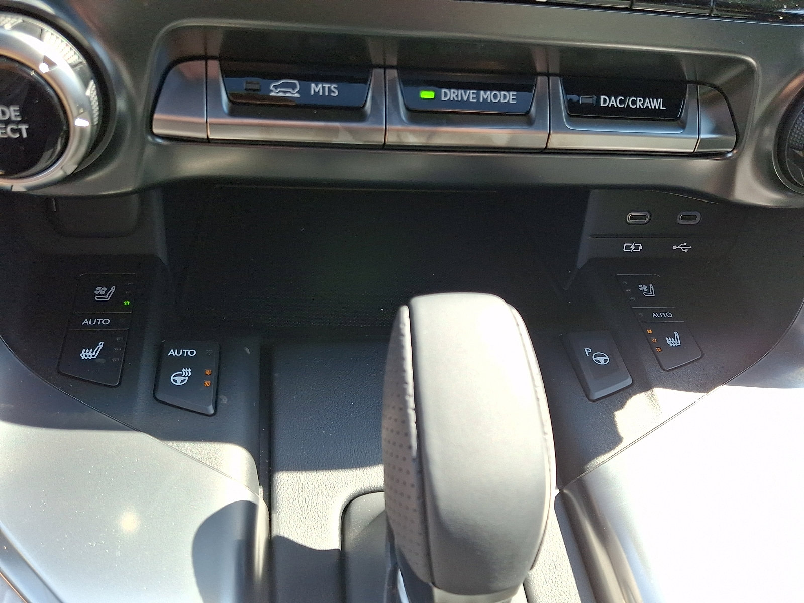 New 2026 Lexus LX 700h F Sport image 15