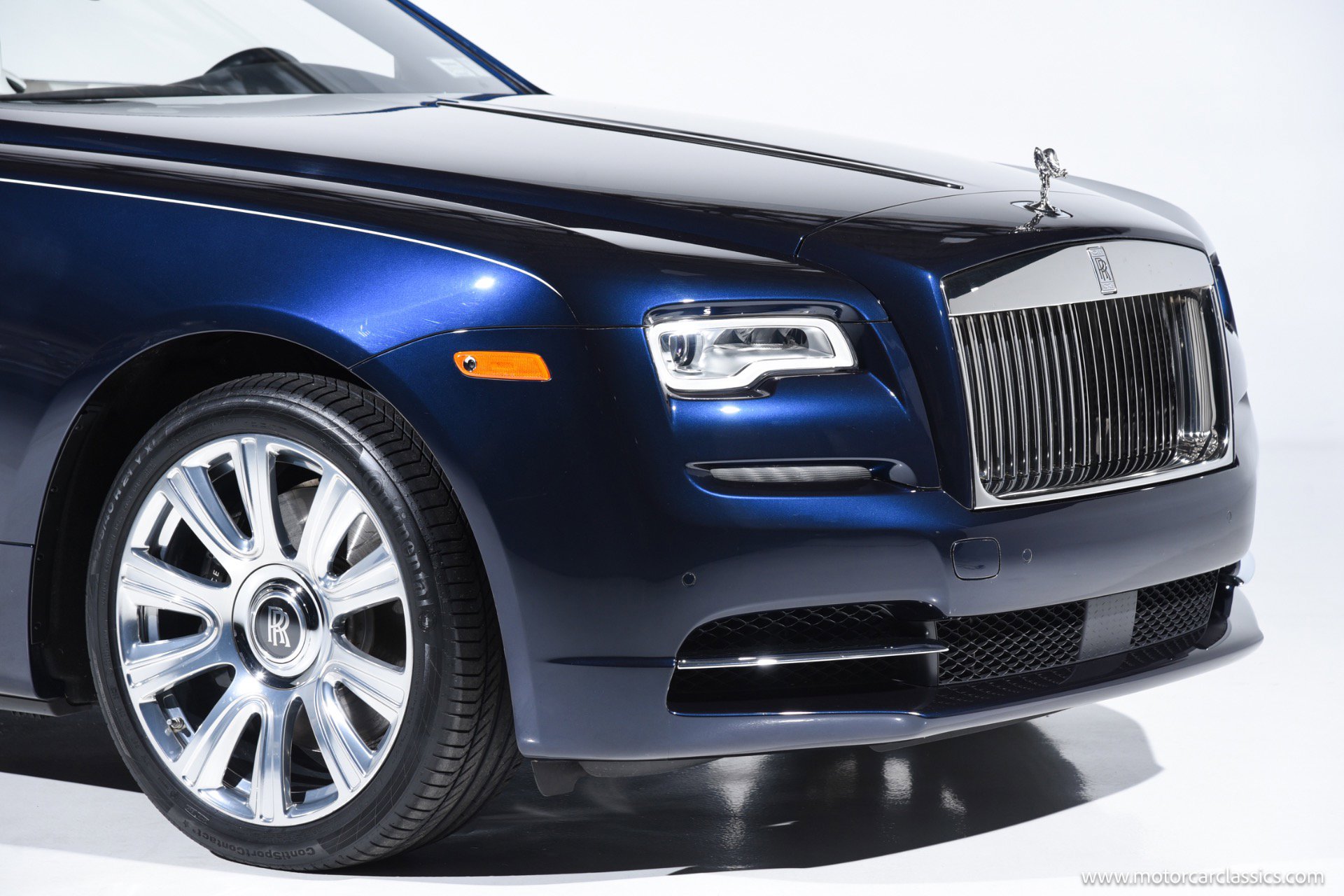 Used 2016 Rolls-Royce Dawn image 24