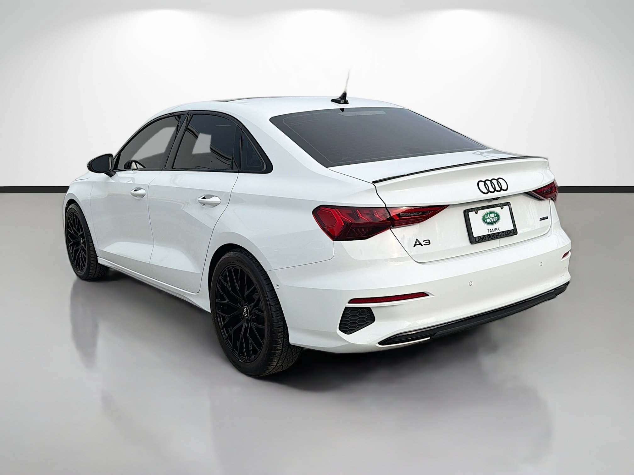 Used 2024 Audi A3 2.0T Premium Plus AWD/4WD image 3