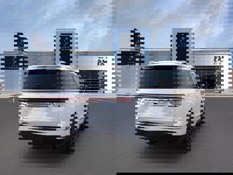 New 2023 Lincoln Navigator L Reserve image 8