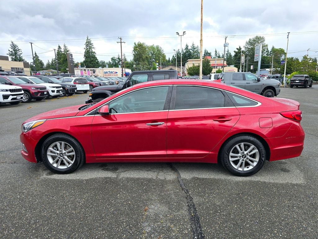Used 2017 Hyundai Sonata SE FWD image 4