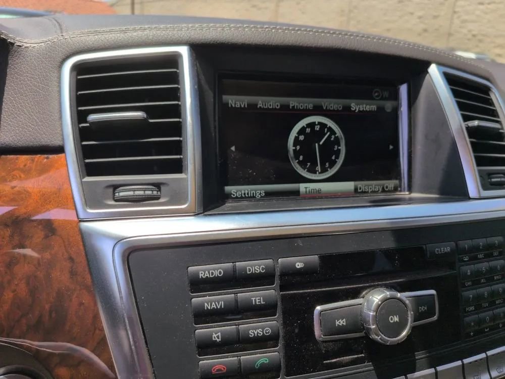 Used 2014 Mercedes-Benz GL 450 4MATIC w/ Appearance Package image 45