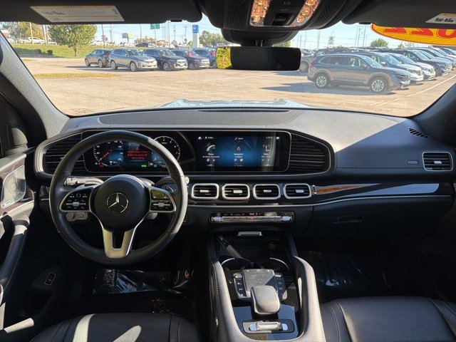 Used 2022 Mercedes-Benz GLS 450 4MATIC image 10