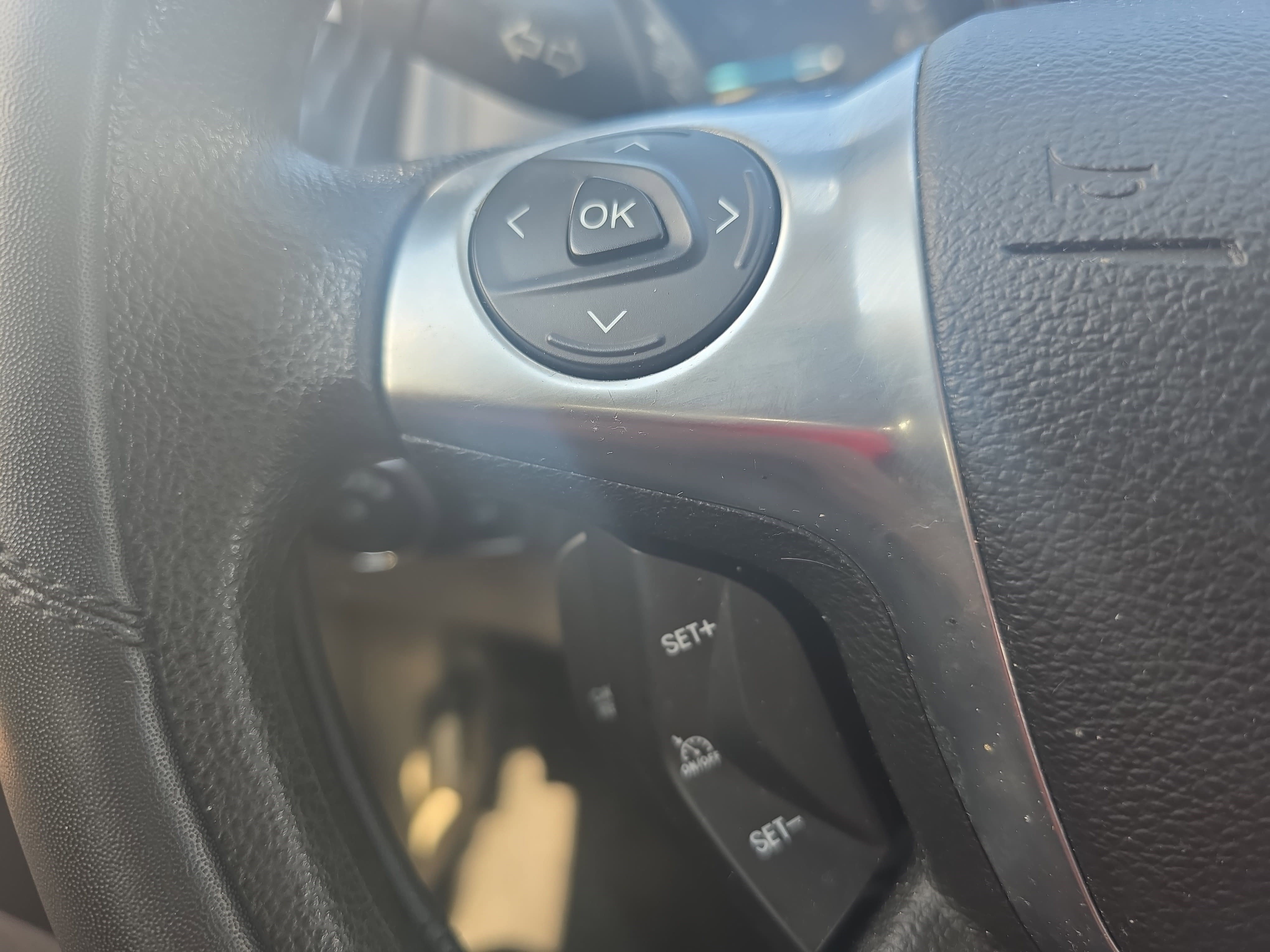 Used 2014 Ford Focus SE FWD image 16