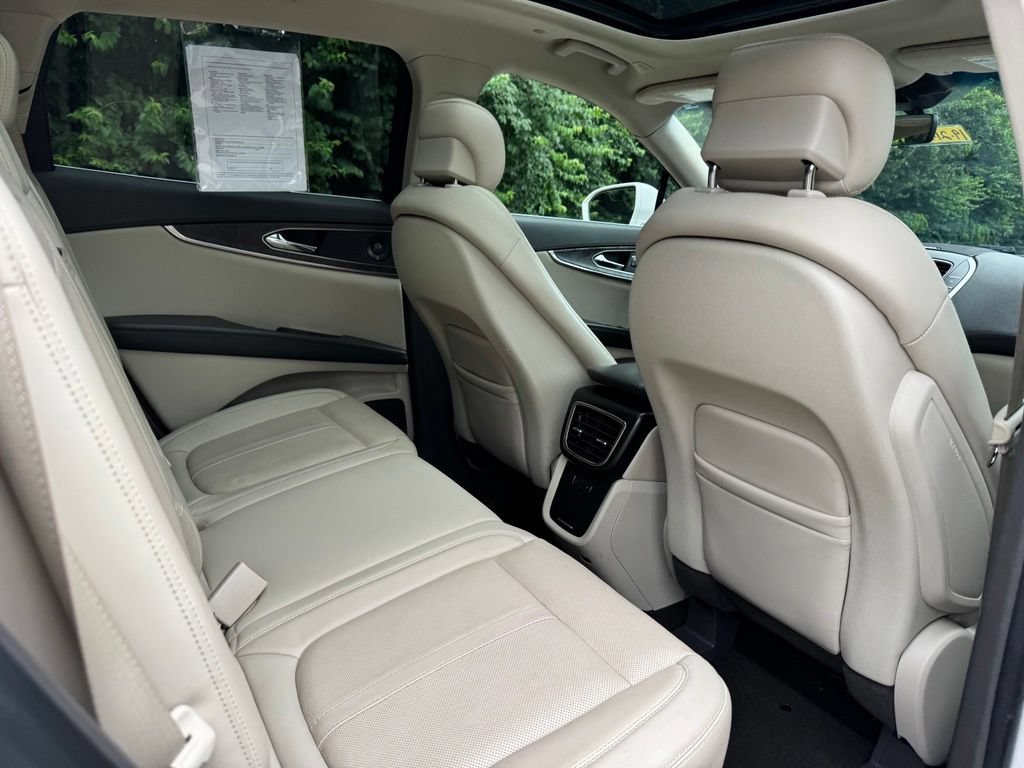 Used 2019 Lincoln Nautilus Reserve AWD/4WD image 15