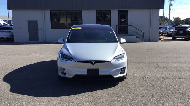Used 2016 Tesla Model X 90D image 3