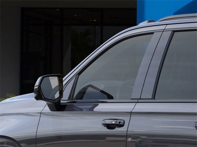 New 2026 Chevrolet Suburban RST image 13