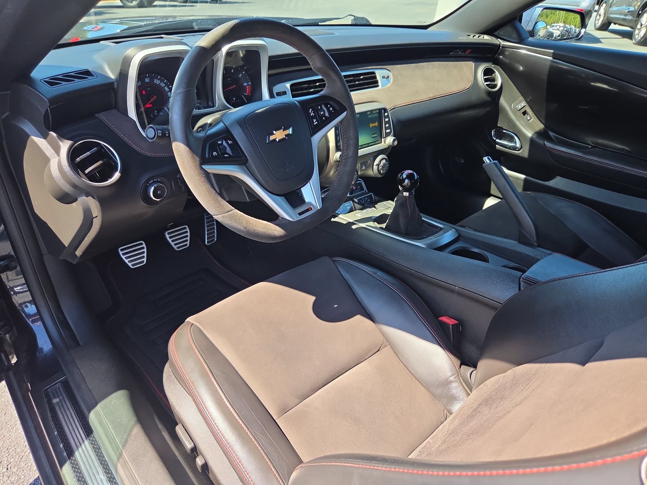 Used 2014 Chevrolet Camaro ZL1 RWD image 12