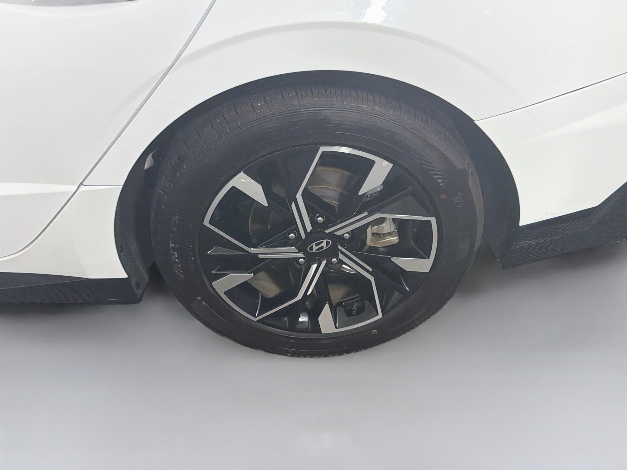 Used 2025 Hyundai Sonata SEL FWD image 11