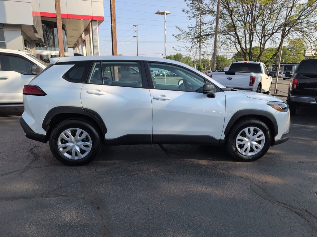 Certified 2023 Toyota Corolla Cross L AWD/4WD image 6
