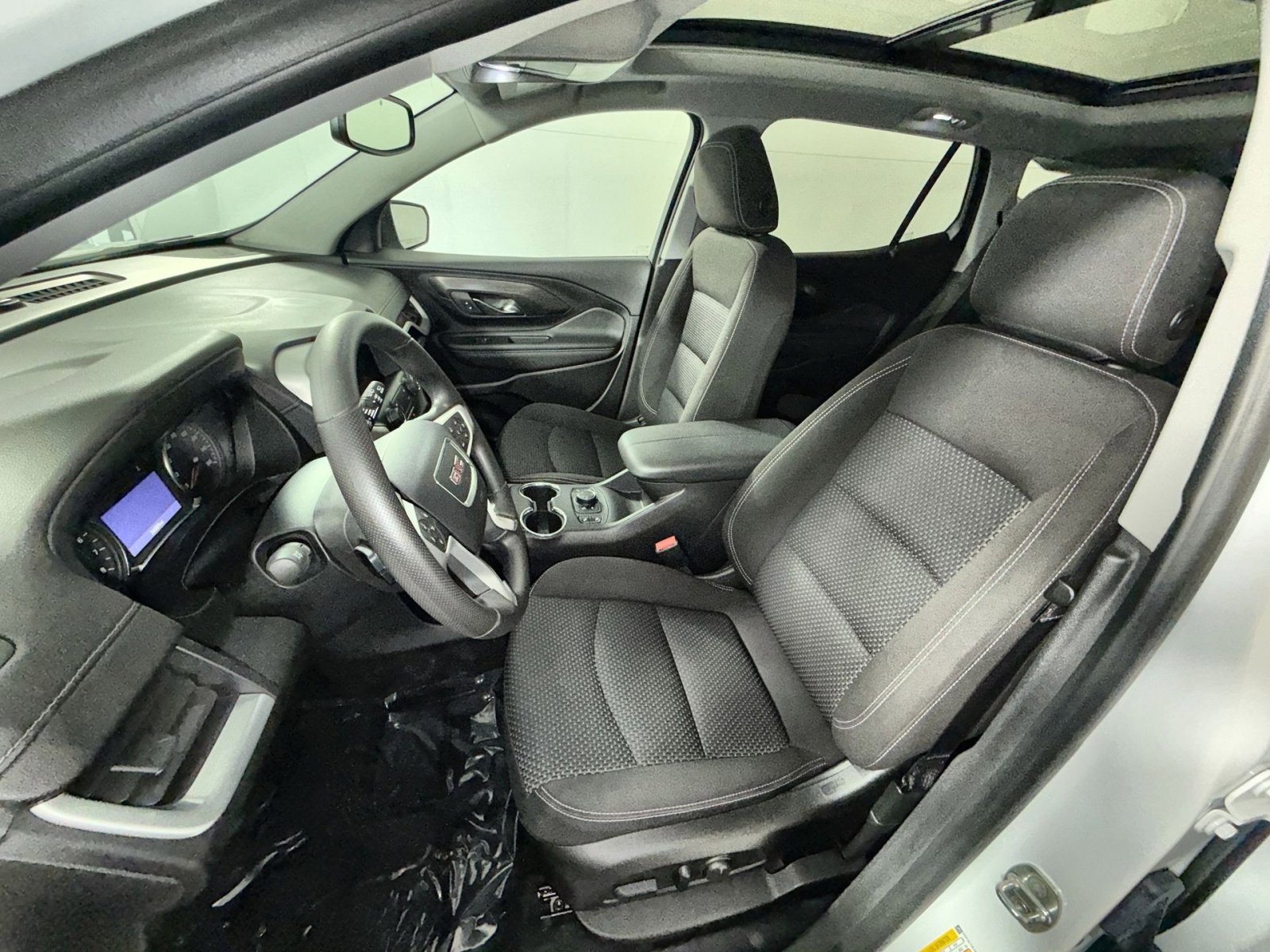 Used 2022 GMC Terrain SLE w/ Driver Convenience Package image 13