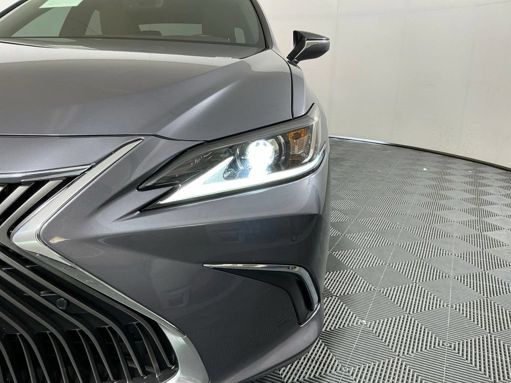 Used 2020 Lexus ES 300h w/ Premium Package FWD image 8