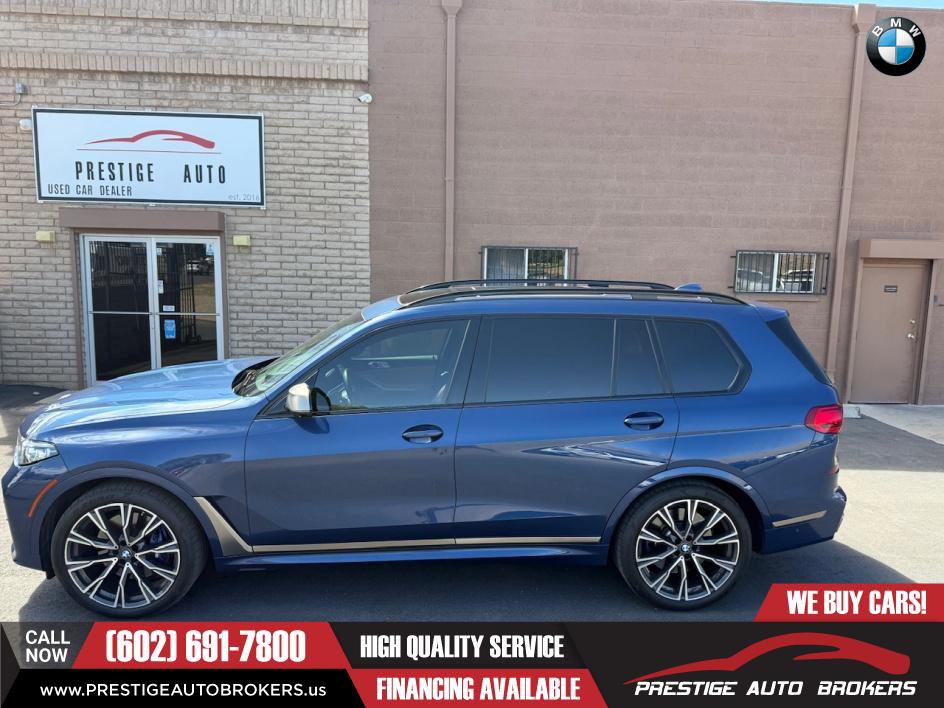 Used 2021 BMW X7 M50i w/ Executive Package image 4