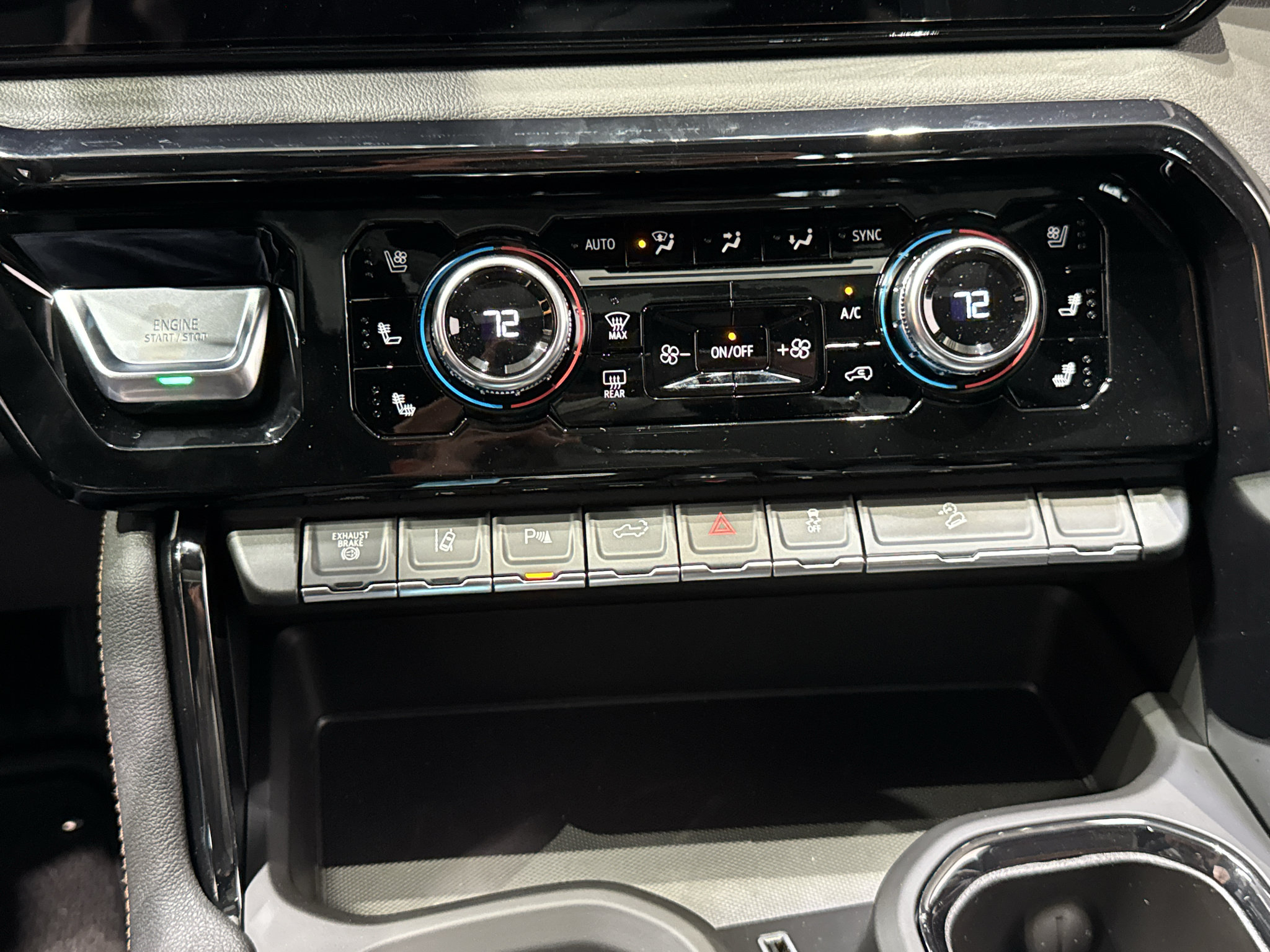New 2026 GMC Sierra 2500 AT4 w/ AT4 Premium Plus Package AWD/4WD image 37