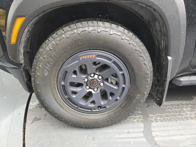 Used 2025 Nissan Frontier Pro-X w/ Pro Convenience Package image 15